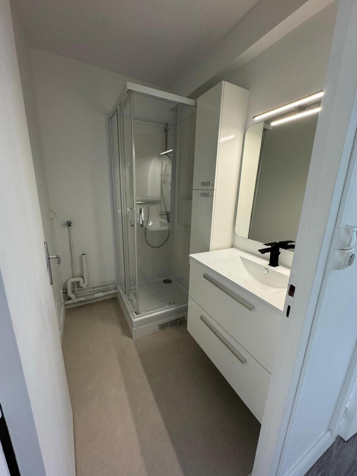 Logement Spacieux A 15Min De Paris - Free Parking - Free Wifi Pantin Εξωτερικό φωτογραφία